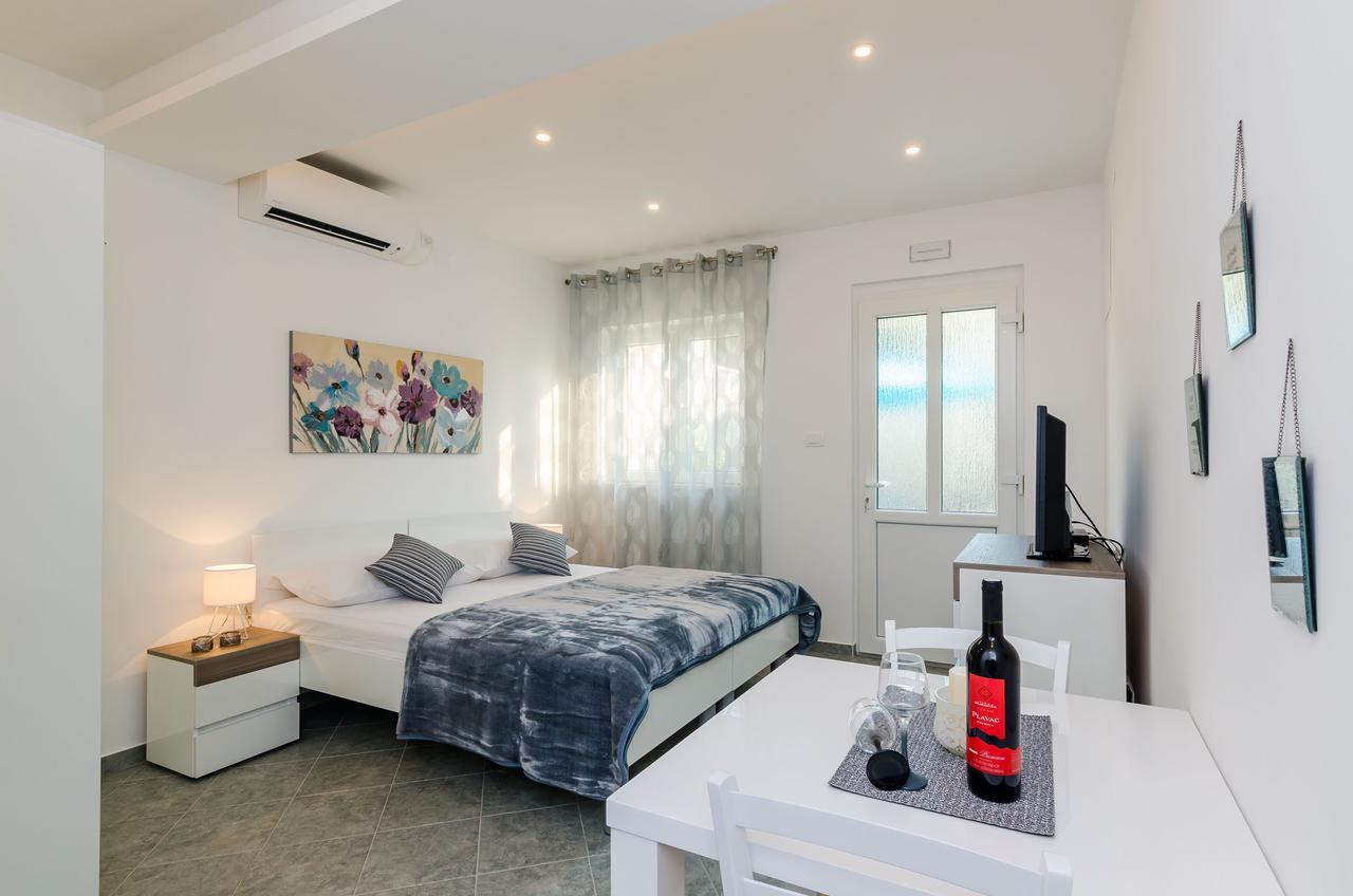 Depozit Apartment